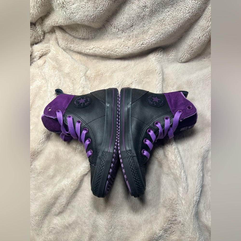 Juniors Converse Size 1 boot shoe - Picture 3 of 7